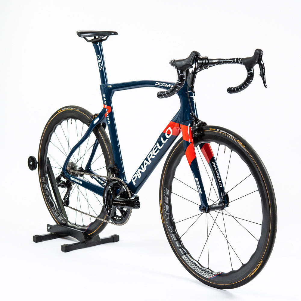 Team ineos 2025 pinarello f12